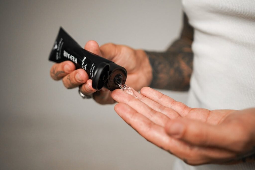 Aquaphor for tattoos: pros, cons, and better alternatives (skin tested guide)