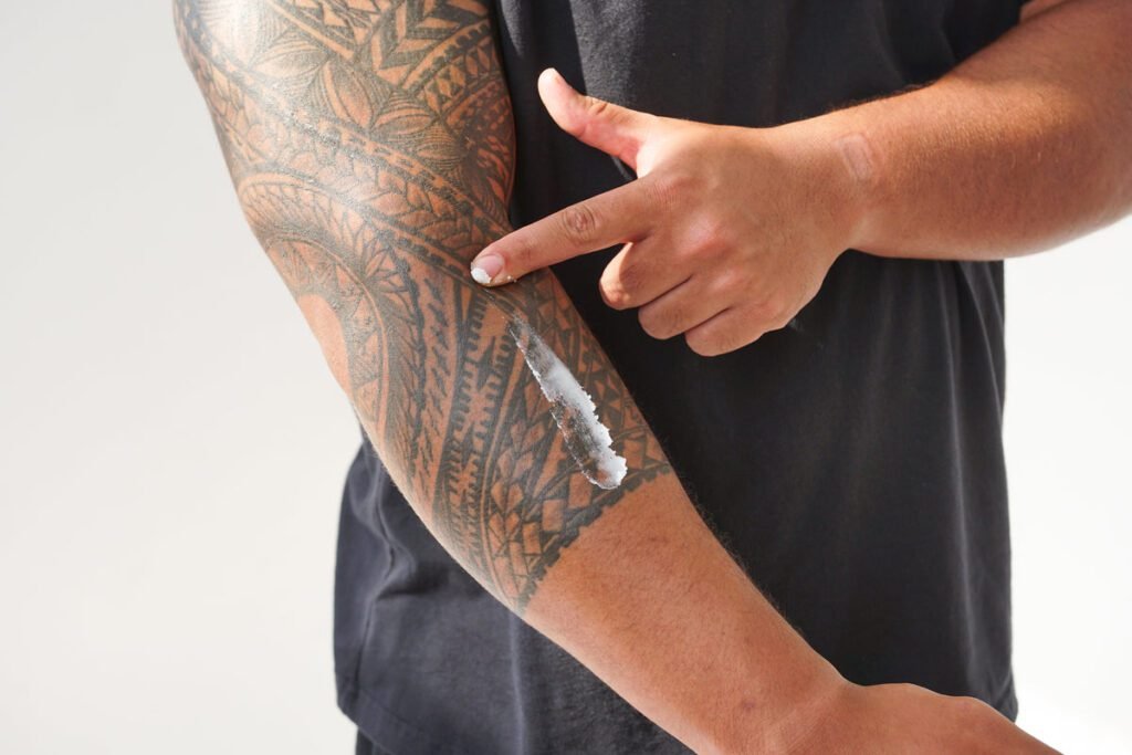 Aloe vera and tattoos: Does it work or will the ink fade? Answers backed by science Aloe vera and tattoos: does it work or will the